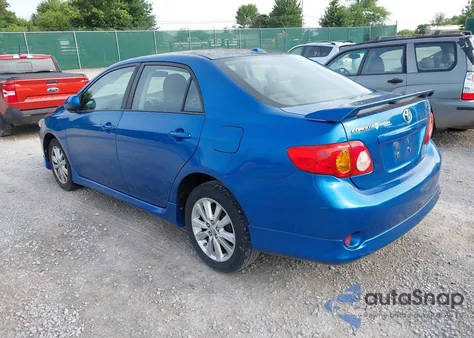 2010 Toyota Corolla S из США, поврежденный, VIN 2T1BU4EE1AC392678